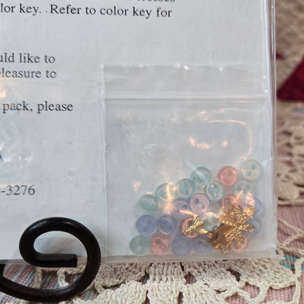 The Design Connection Sunbonnet Sam Quilt Sampler Pattern‎ NEW Charms Buttons - Picture 6 of 7